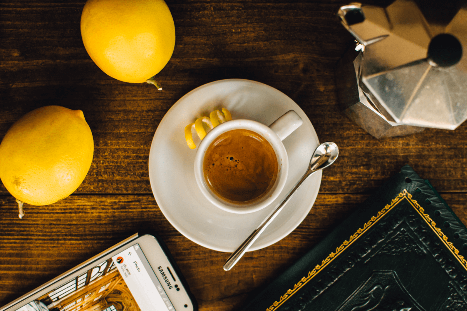 Cách làm bột Espresso - Helena Coffee
